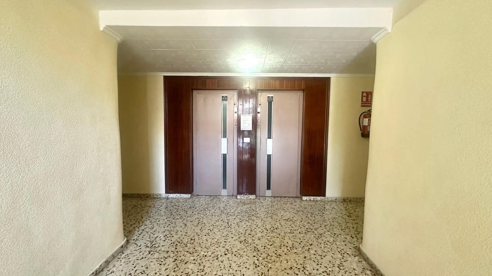 3 Zimmer Apartment zu verkaufen in Punta Prima mit Pool - 199.900 € (Ref: 9515452)