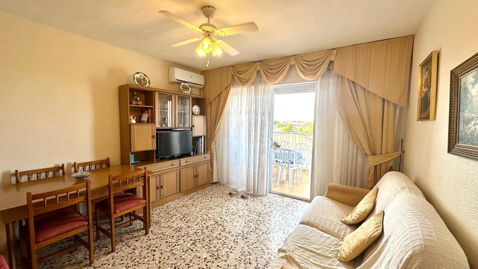 3 Zimmer Apartment zu verkaufen in Punta Prima mit Pool - 199.900 € (Ref: 9515452)
