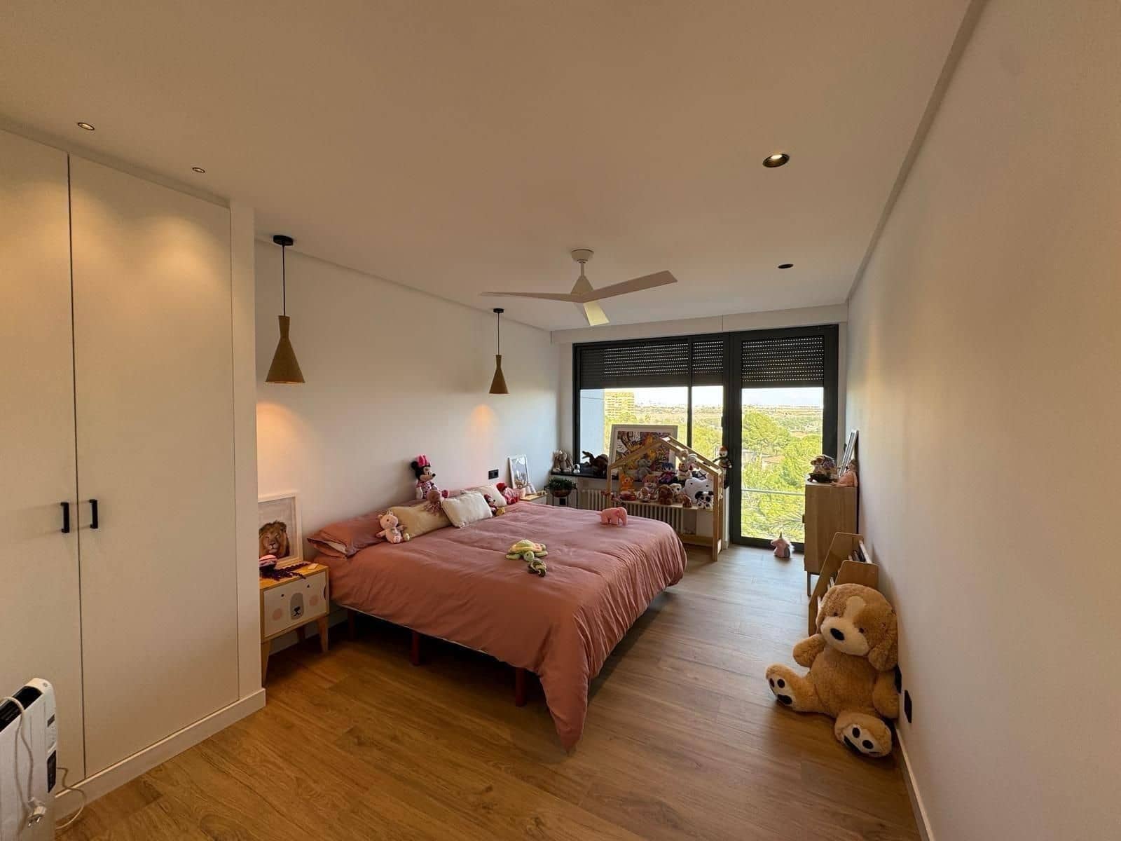 7 bedroom Villa for sale in Orihuela Costa - € 3,950,000 (Ref: 9515460)
