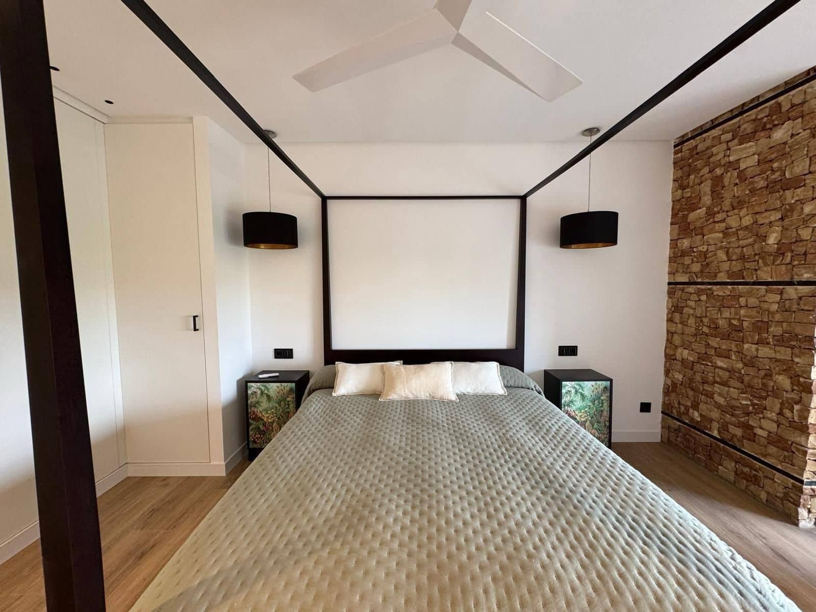 7 bedroom Villa for sale in Orihuela Costa - € 3,950,000 (Ref: 9515460)