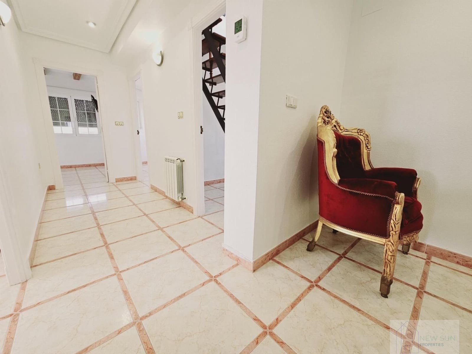 5 bedroom Villa for sale in Torrevieja with pool - € 689,000 (Ref: 9515461)