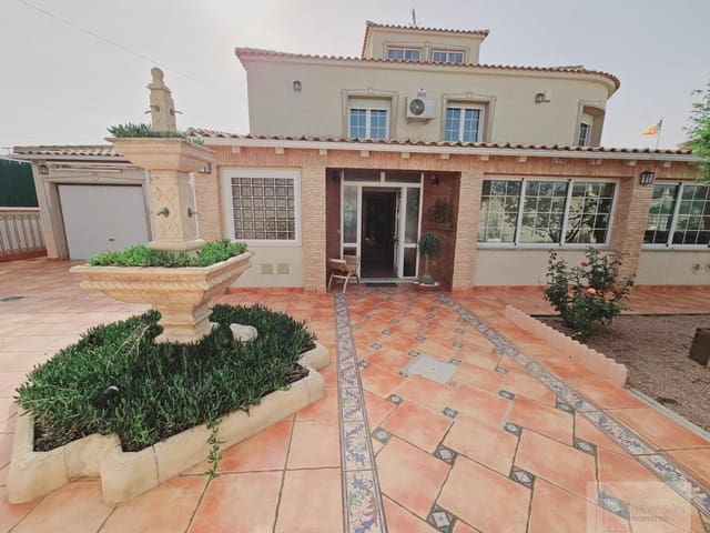 5 camera da letto Villa in vendita in El Chaparral - La Siesta - La Torreta, Torrevieja con piscina - 689.000 € (Rif: 9515461)