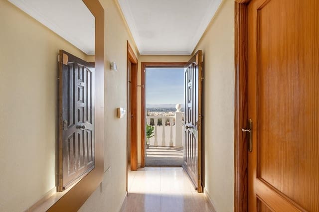 5 bedroom Villa for sale in La Marquesa, Rojales with pool - € 449,000 (Ref: 9515464)