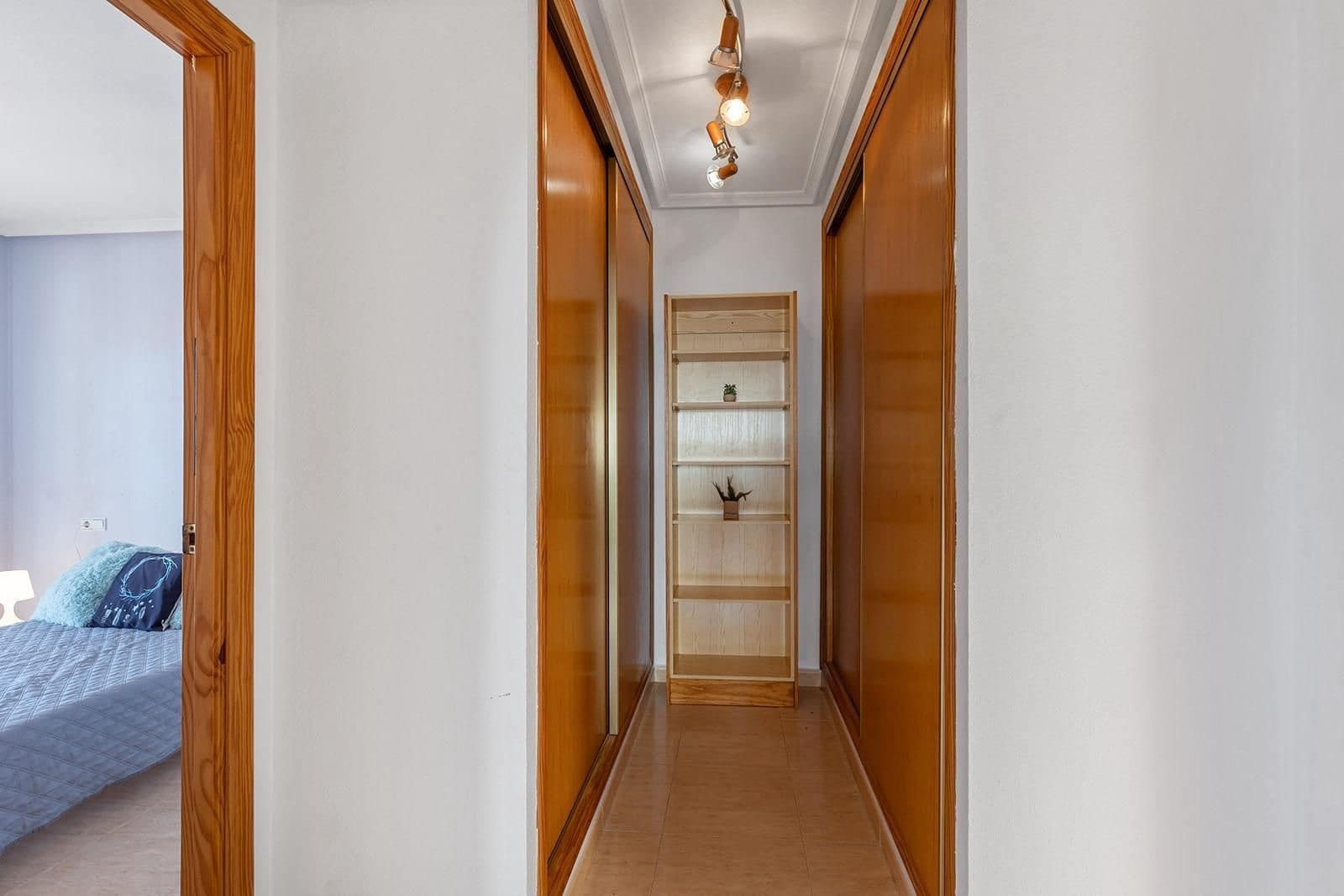 5 bedroom Villa for sale in La Marquesa with pool - € 449,000 (Ref: 9515464)