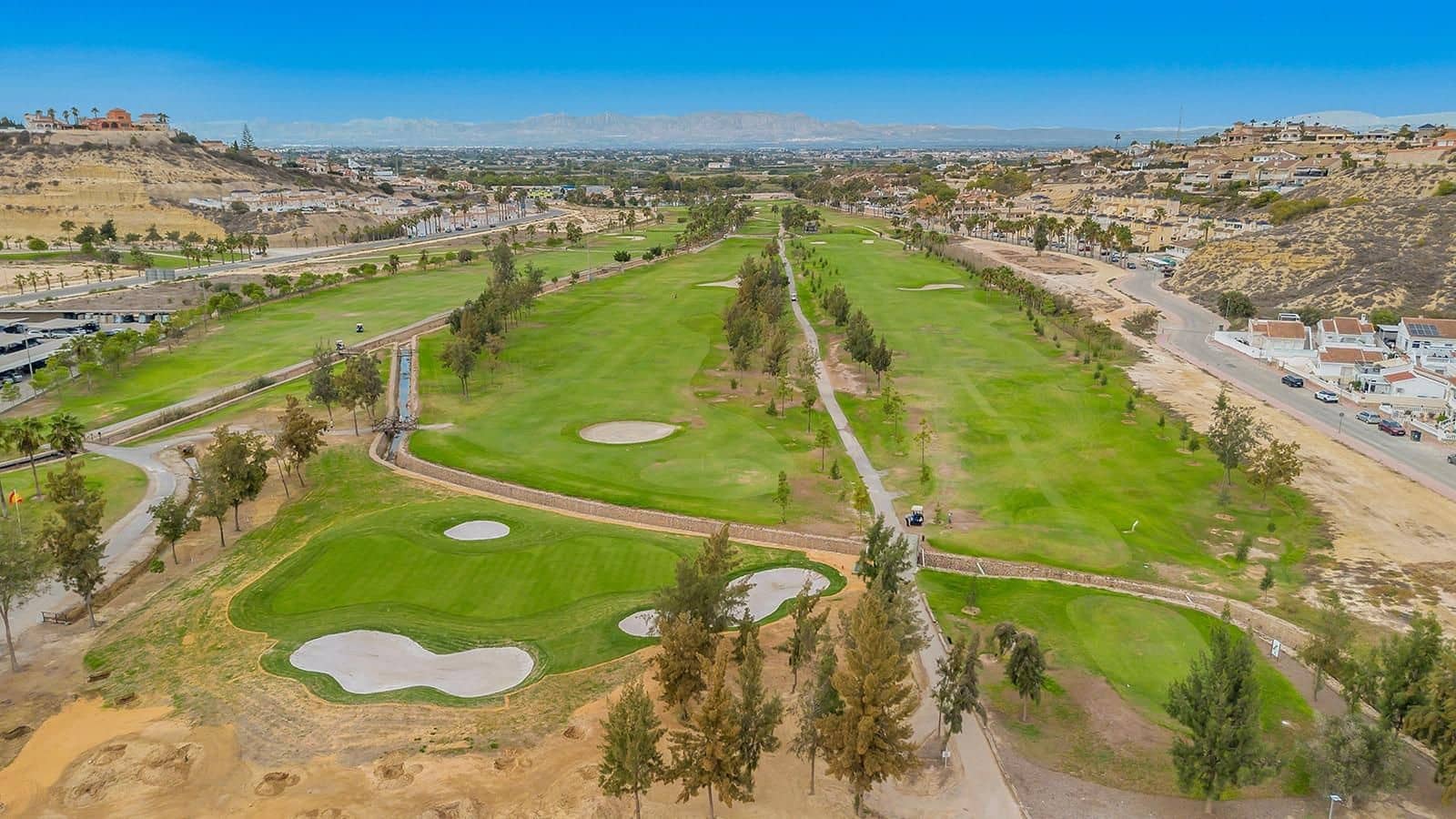 5 bedroom Villa for sale in La Marquesa with pool - € 449,000 (Ref: 9515464)