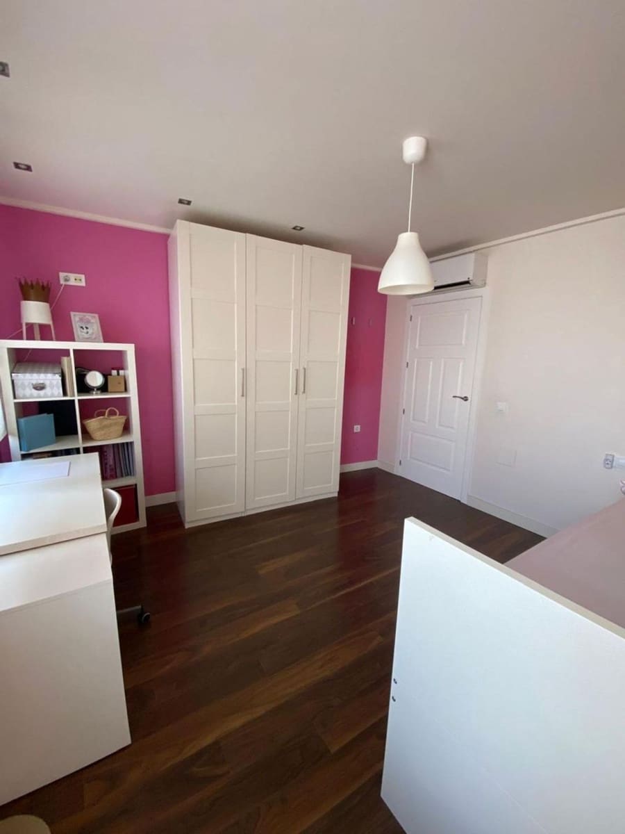 5 quarto Moradia para venda em Torrevieja - 745 000 € (Ref: 9515487)