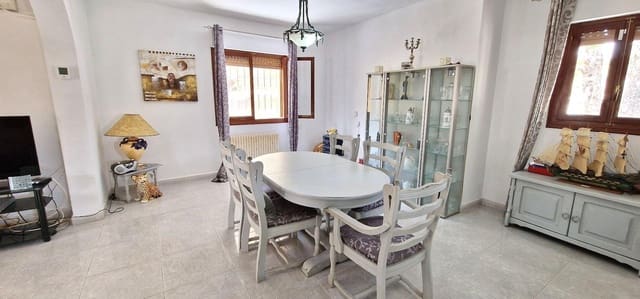 6 bedroom Villa for sale in Lomas de Campoamor - Las Ramblas, Orihuela - € 450,000 (Ref: 9515496)