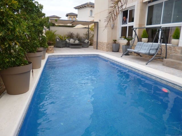4 soveværelse Villa til salg i La Zenia, Orihuela - € 399.995 (Ref: 9515513)