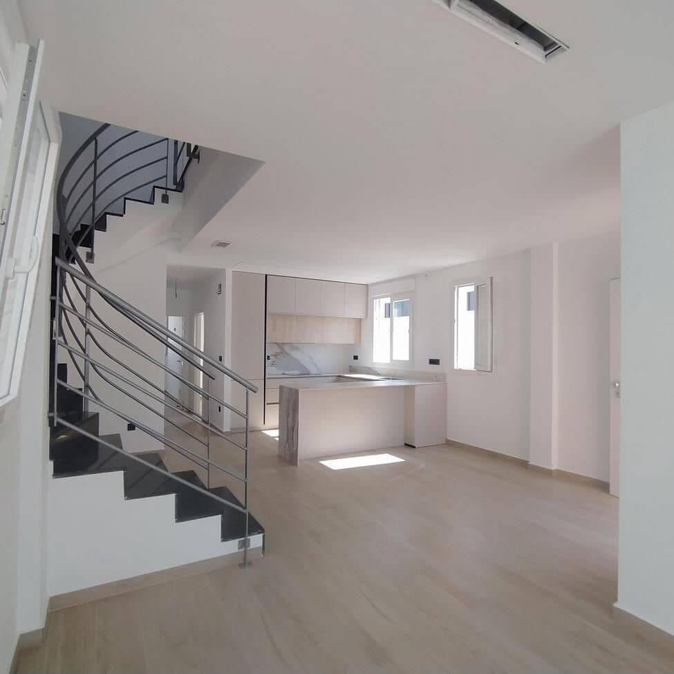 3 quarto Moradia para venda em Torrevieja com piscina - 640 000 € (Ref: 9515521)