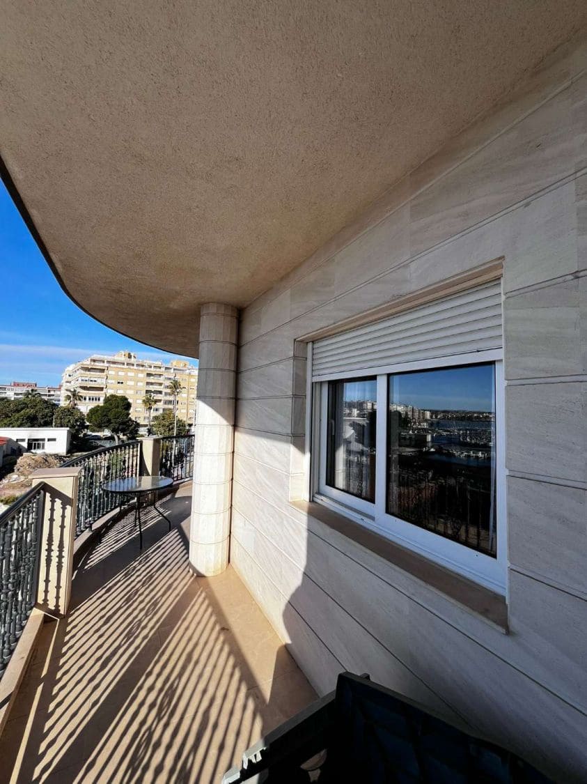 3 slaapkamer Appartement te koop in Torrevieja - € 450.000 (Ref: 9515525)