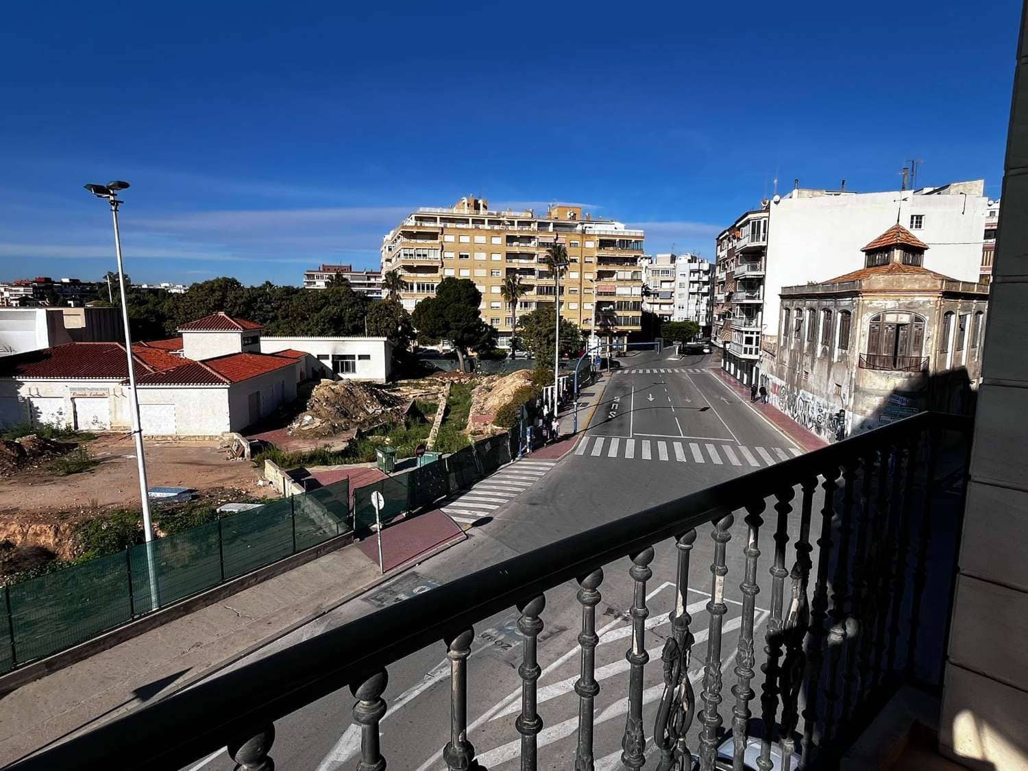 3 slaapkamer Appartement te koop in Torrevieja - € 450.000 (Ref: 9515525)