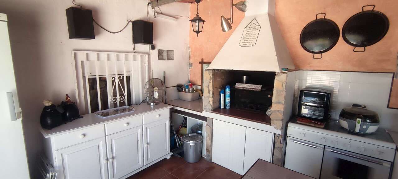 4 soveværelse Villa til salg i Sax med garage - € 495.995 (Ref: 9515526)