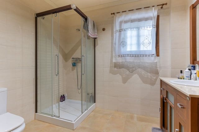 4 slaapkamer Villa te koop in Los Montesinos met zwembad garage - € 750.000 (Ref: 9515551)