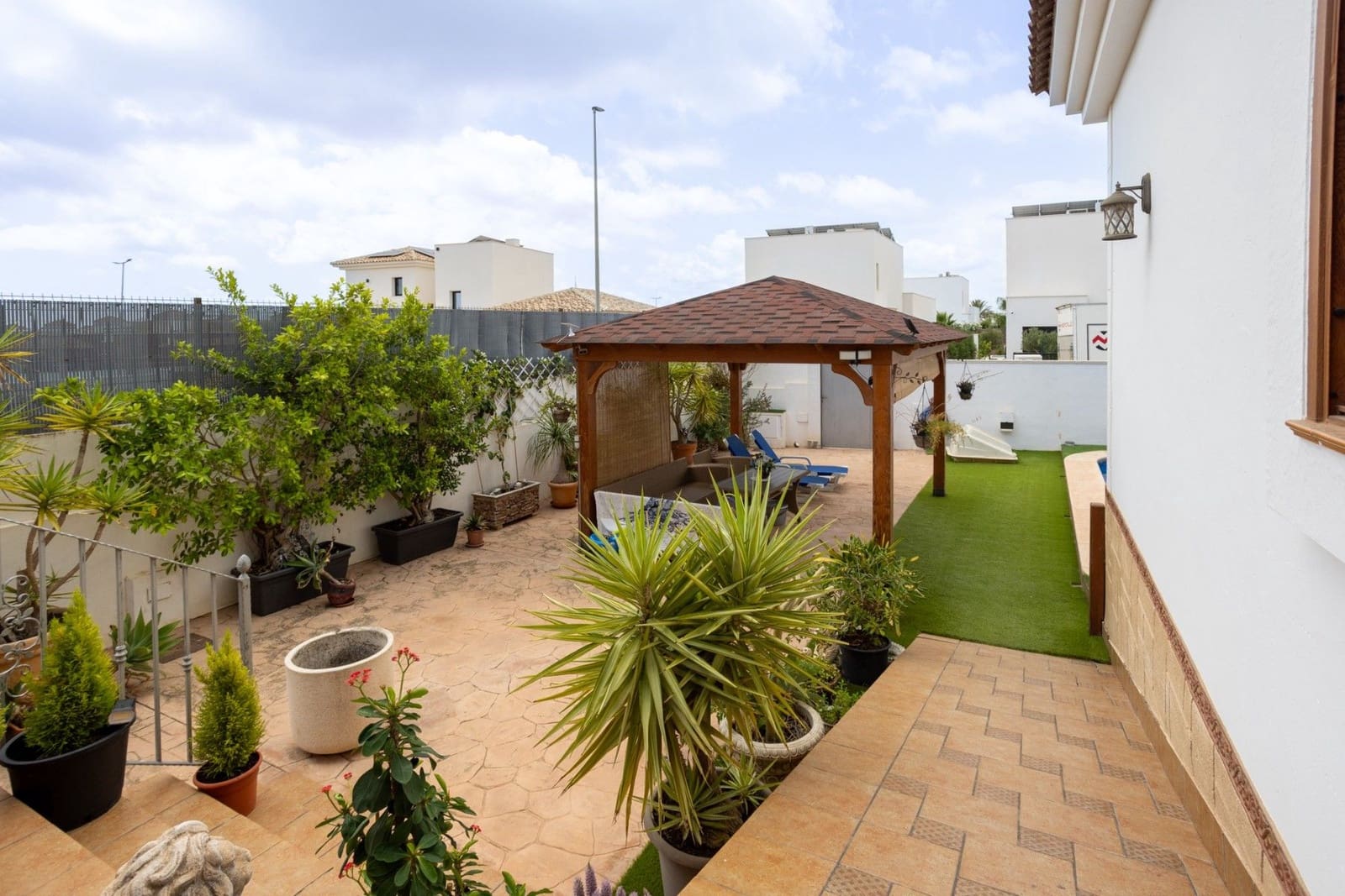 4 sovrum Villa till salu i Los Montesinos med pool garage - 750 000 € (Ref: 9515551)