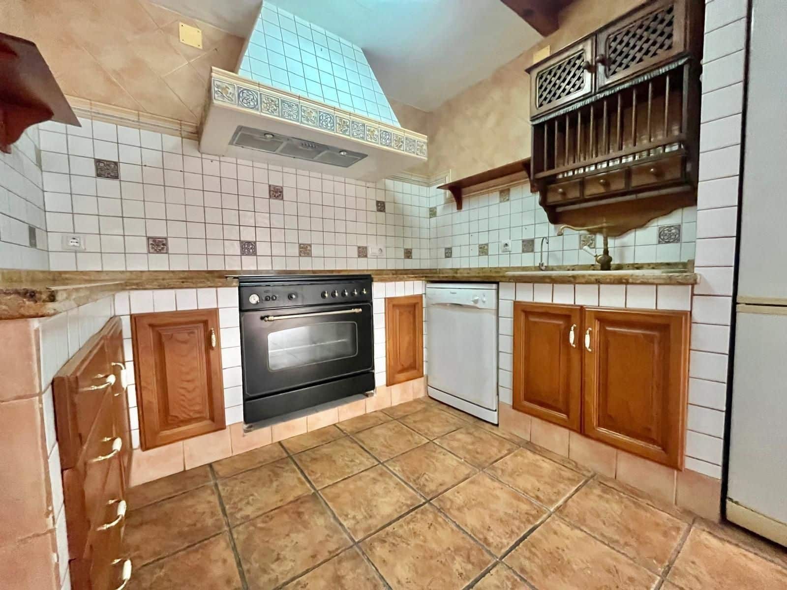 3 bedroom Villa for sale in La Siesta - € 449,000 (Ref: 9515556)