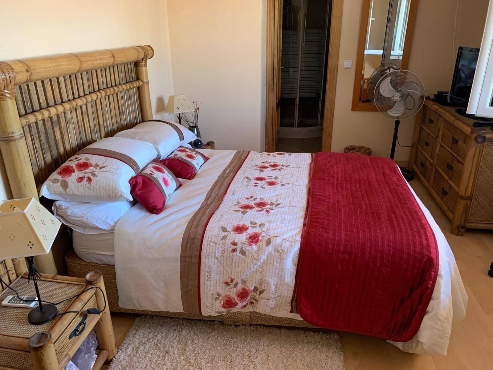 6 makuuhuone Huvila myytävänä paikassa Torrevieja mukana uima-altaan - 598 000 € (Ref: 9515571)