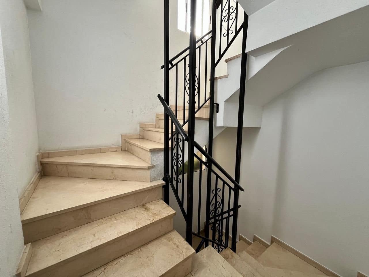 4 sovrum Lägenhet till salu i Torrevieja - 210 000 € (Ref: 9515581)