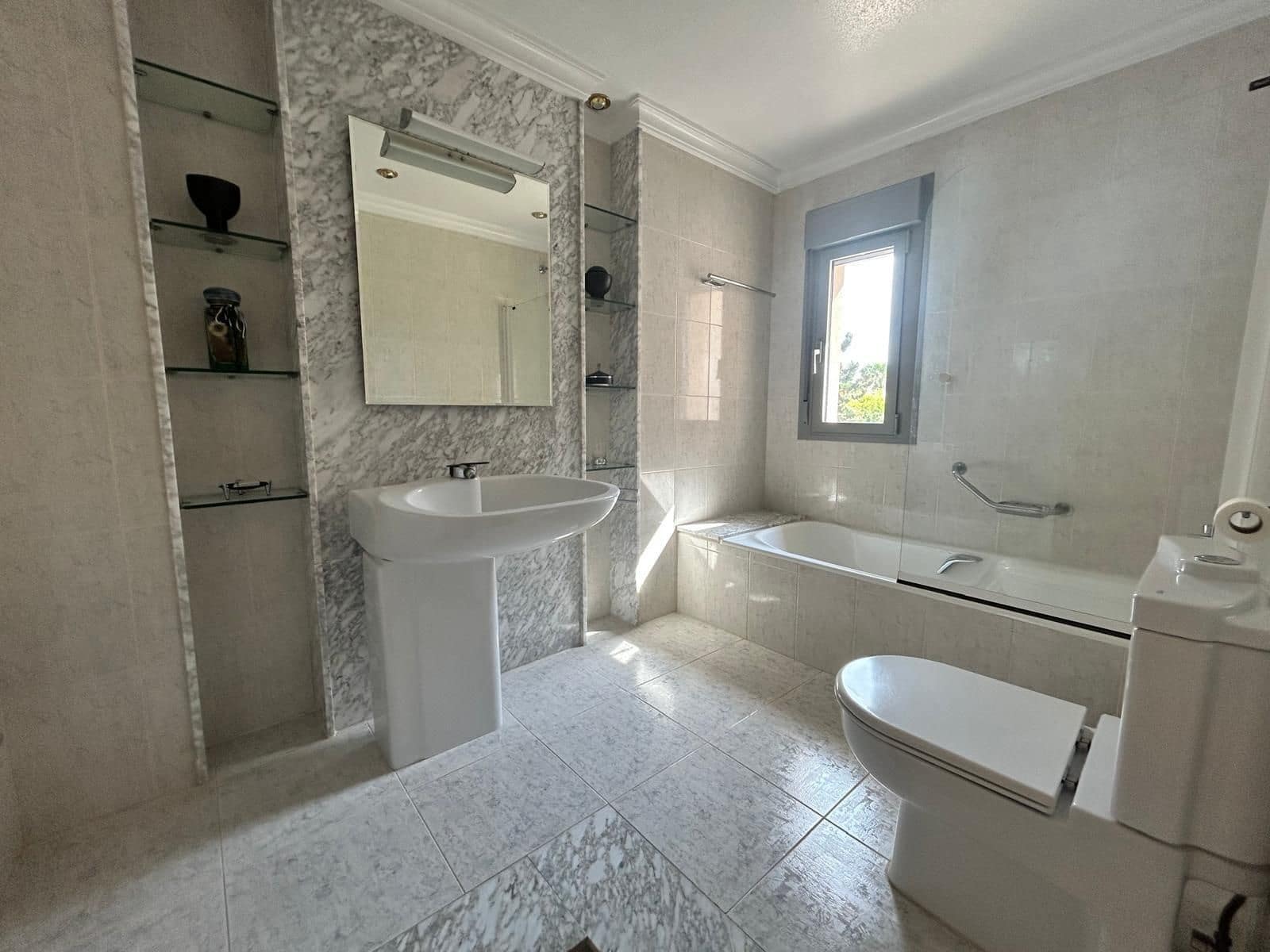 4 slaapkamer Villa te koop in Rojales met zwembad - € 840.000 (Ref: 9515582)