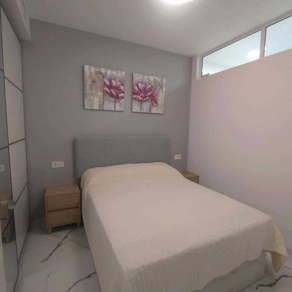 Apartamento de 2 habitaciones en Torrevieja en venta - 230.000 € (Ref: 9515592)