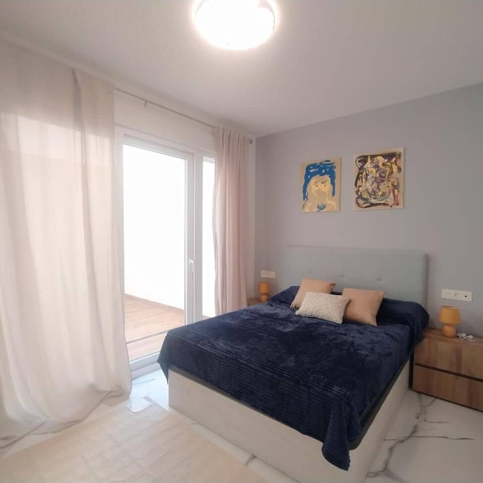 Apartamento de 2 habitaciones en Torrevieja en venta - 230.000 € (Ref: 9515592)
