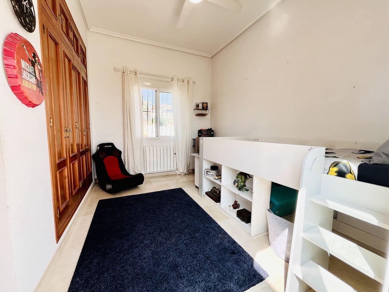 Chalet de 5 habitaciones en San Miguel de Salinas en venta con garaje - 599.999 € (Ref: 9515595)