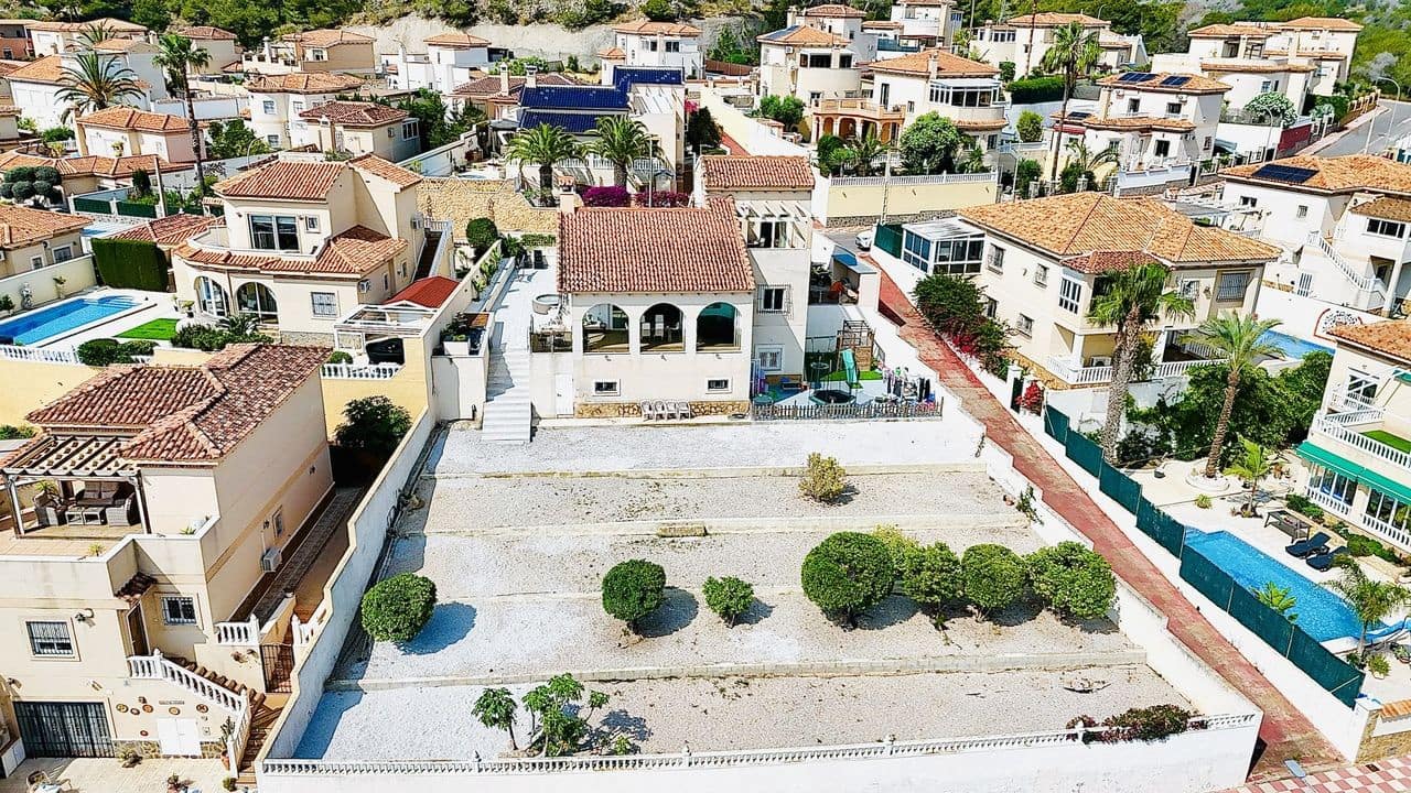 Chalet de 5 habitaciones en San Miguel de Salinas en venta con garaje - 599.999 € (Ref: 9515595)