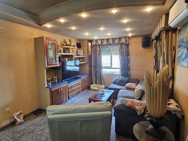 Ático de 4 habitaciones en Centro, Torrevieja en venta con garaje - 299.000 € (Ref: 9515624)