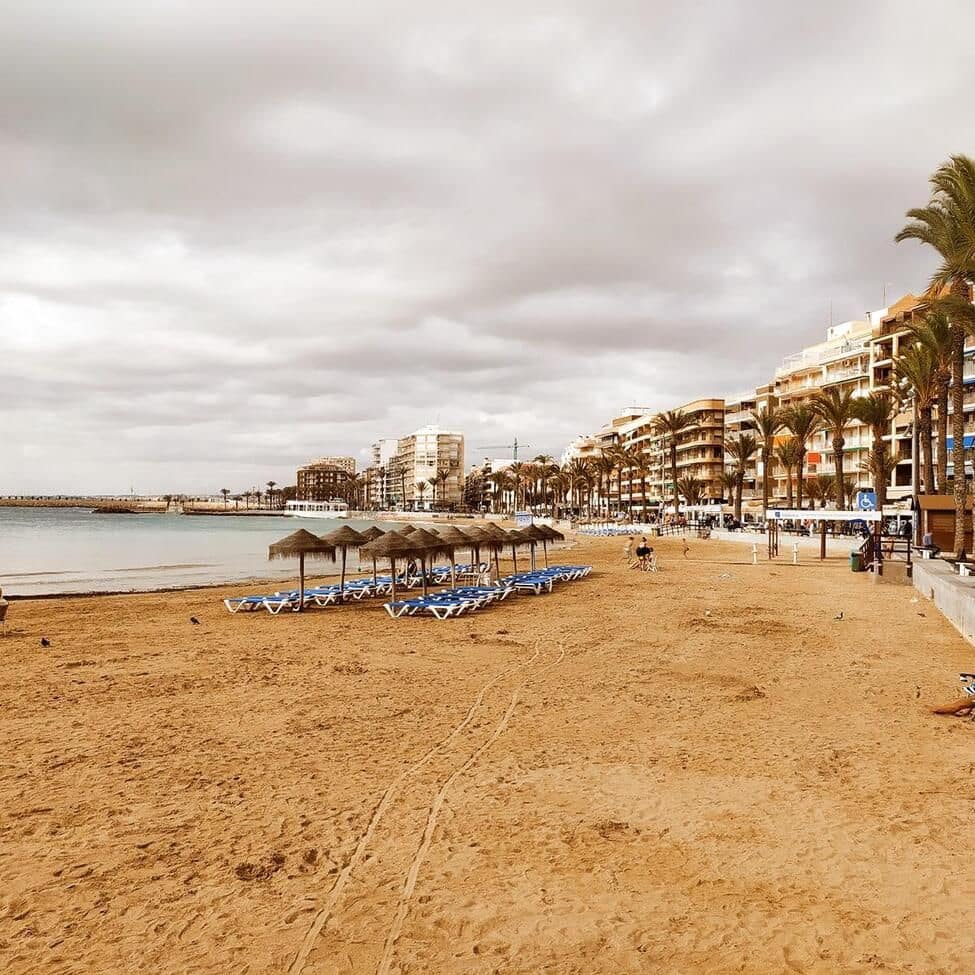 4 Zimmer Penthouse zu verkaufen in Torrevieja mit Garage - 299.000 € (Ref: 9515624)