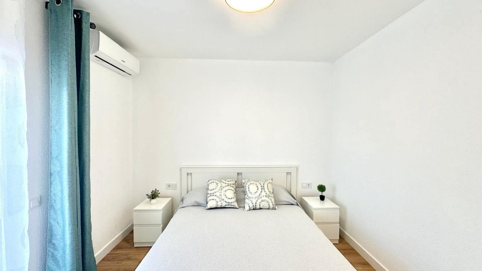 3 soverom Rekkehus til salgs i Torrevieja med svømmebasseng - € 249 900 (Ref: 9515634)