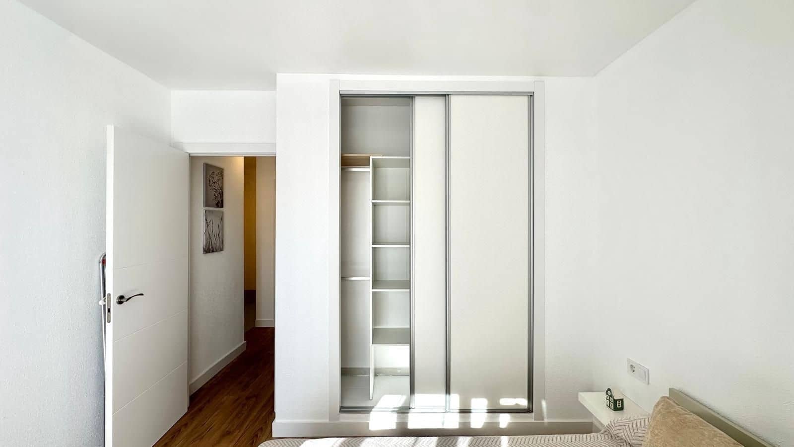 3 soverom Rekkehus til salgs i Torrevieja med svømmebasseng - € 249 900 (Ref: 9515634)