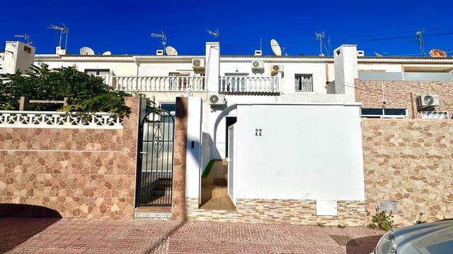 3 soveværelse Rækkehus til salg i Playa del Cura, Torrevieja med swimmingpool - € 249.900 (Ref: 9515634)