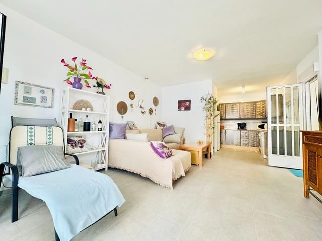 3 makuuhuone Omakotitalo myytävänä paikassa La Zenia, Orihuela - 219 000 € (Ref: 9515636)