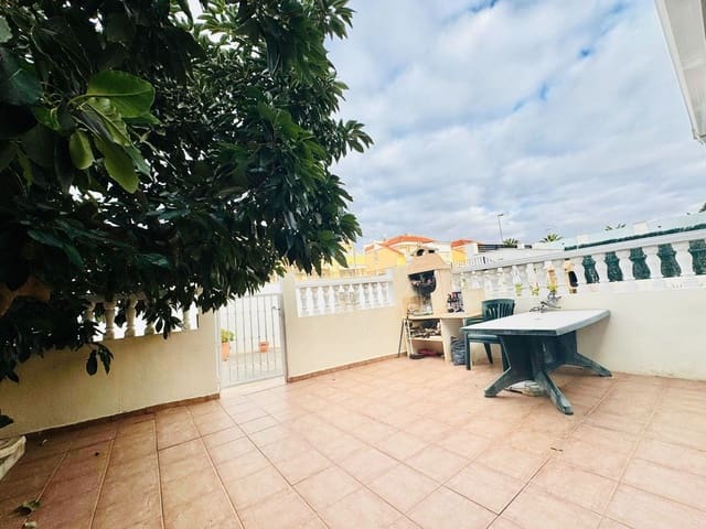 3 makuuhuone Omakotitalo myytävänä paikassa La Zenia, Orihuela - 219 000 € (Ref: 9515636)
