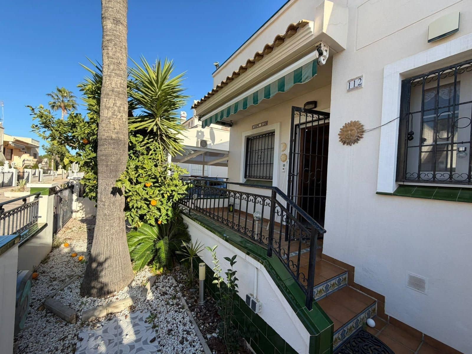 3 camera da letto Villetta Bifamiliare in vendita in Playa Flamenca con piscina - 245.000 € (Rif: 9515637)