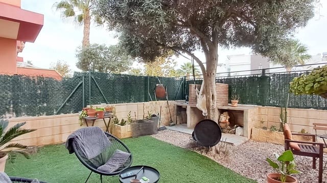 2 camera da letto Villetta Bifamiliare in vendita in Parque Acuático - Sector 25, Torrevieja con piscina - 180.000 € (Rif: 9515647)