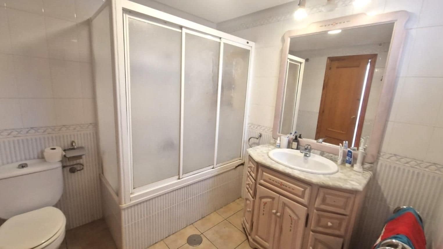 3 sypialnia Dom blizniak na sprzedaż w Torrevieja z basenem - 210 000 € (Ref: 9515652)