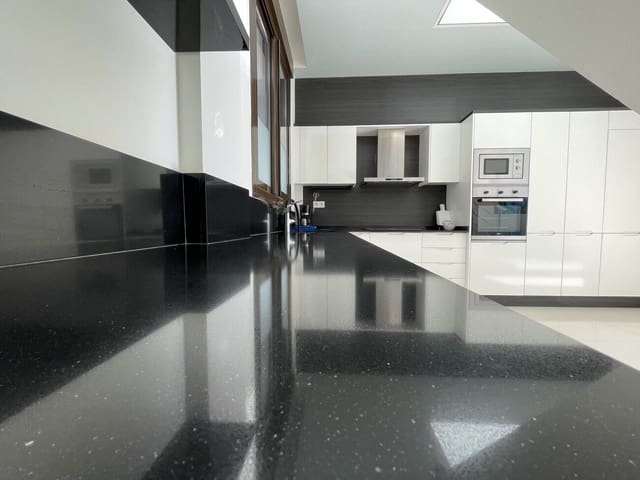 2 soveværelse Semi-Rækkehus til salg i Villamartín - Las Filipinas, Orihuela med swimmingpool - € 299.000 (Ref: 9515667)