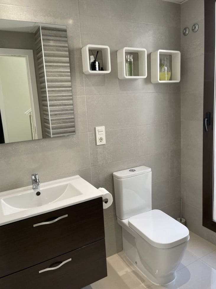 2 soveværelse Semi-Rækkehus til salg i Orihuela Costa med swimmingpool - € 299.000 (Ref: 9515667)