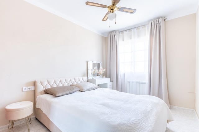 3 chambre Villa/Maison à vendre à Los Balcones - Los Altos, Torrevieja avec piscine - 350 000 € (Ref: 9515672)