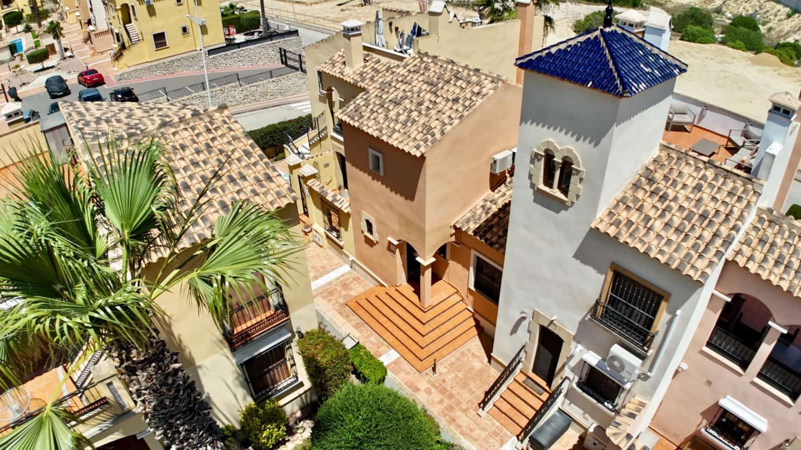 3 bedroom Townhouse for sale in Algorfa with pool - € 195,000 (Ref: 9515685)