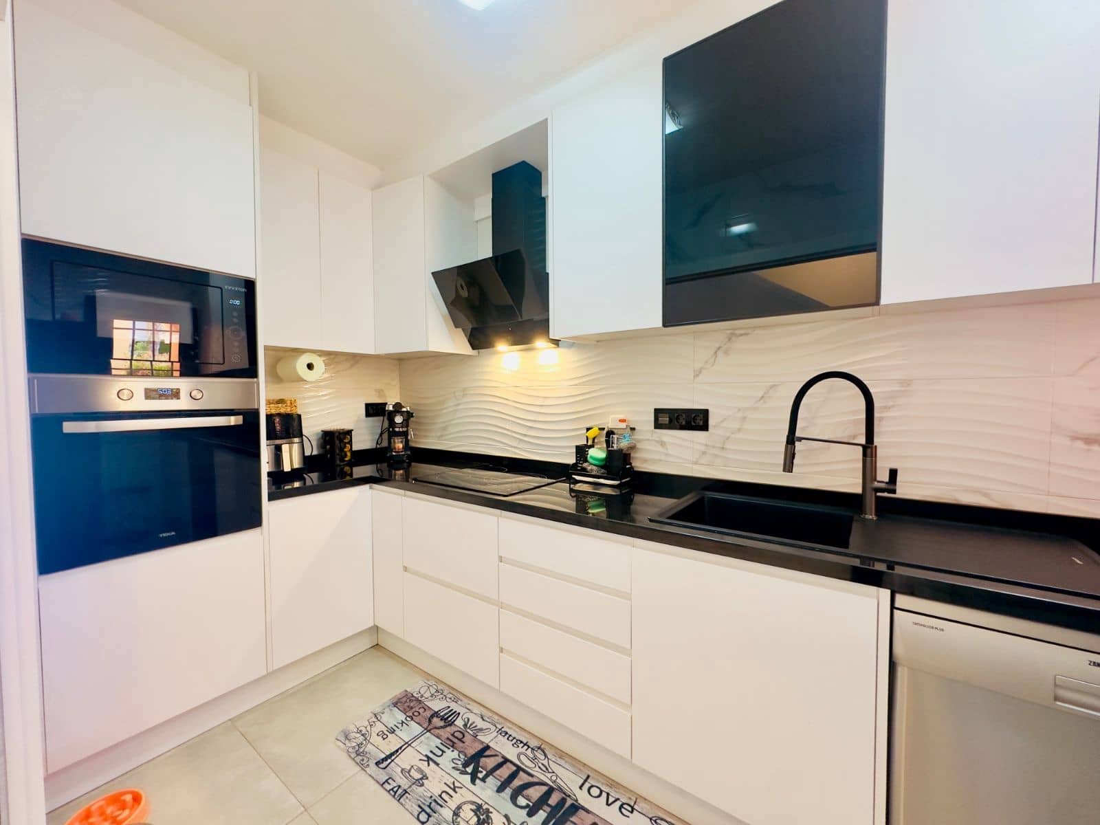 3 bedroom Townhouse for sale in Algorfa with pool - € 195,000 (Ref: 9515685)