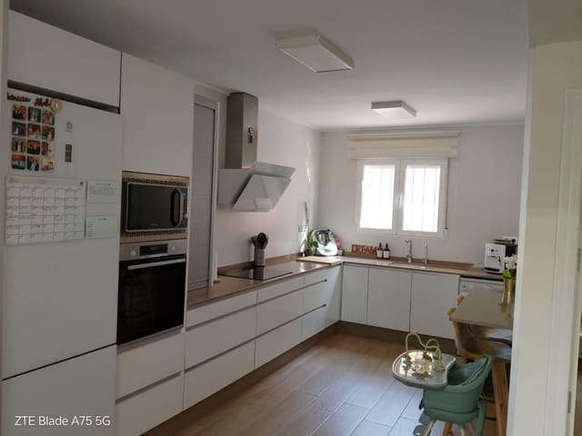 4 slaapkamer Appartement te koop in Puerto de Mazarron, Mazarrón - € 239.000 (Ref: 9515687)