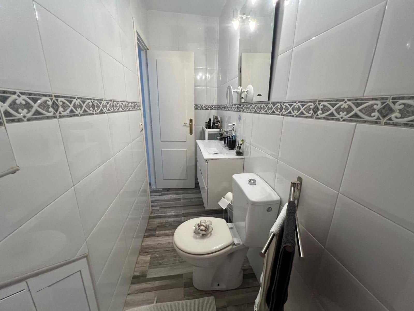 4 sypialnia Dom na sprzedaż w Torrevieja z basenem - 248 000 € (Ref: 9515698)