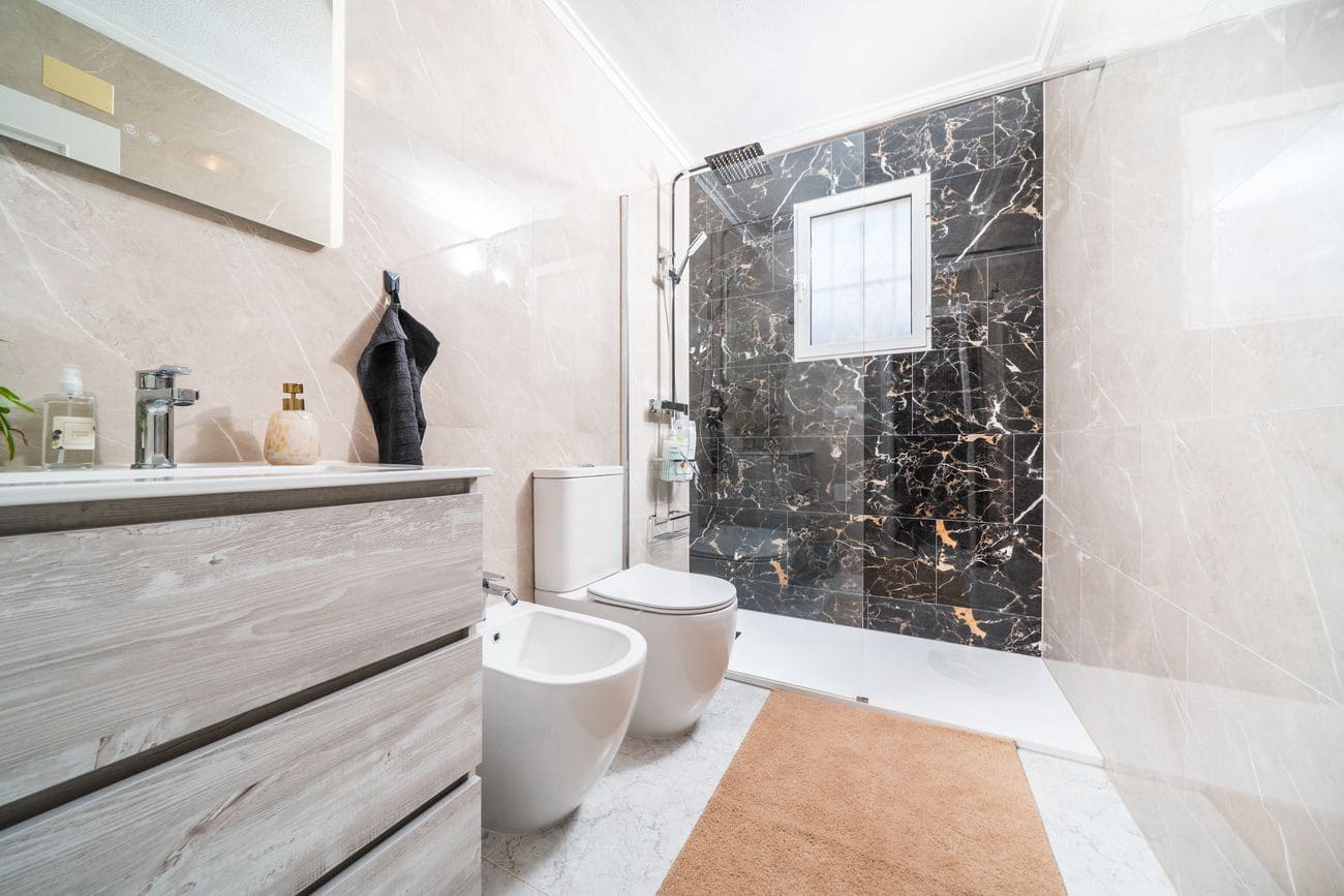 4 Zimmer Haus zu verkaufen in Orihuela Costa mit Pool Garage - 220.000 € (Ref: 9515709)