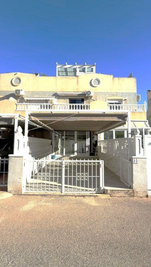 2 makuuhuone Omakotitalo myytävänä paikassa Playa Flamenca - 220 000 € (Ref: 9515718)