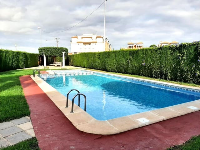 2 makuuhuone Omakotitalo myytävänä paikassa Playa Flamenca, Orihuela - 220 000 € (Ref: 9515718)