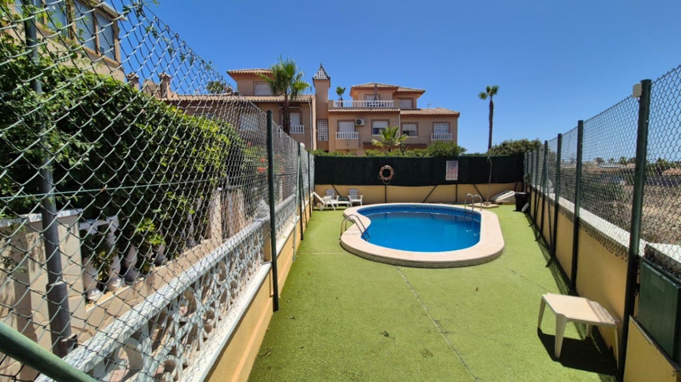 3 soverom Hus til salgs i Torrevieja - € 235 000 (Ref: 9515725)