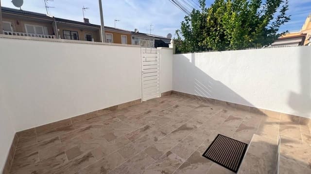 3 sovrum Hus till salu i Centro, Torrevieja med pool - 229 000 € (Ref: 9515730)