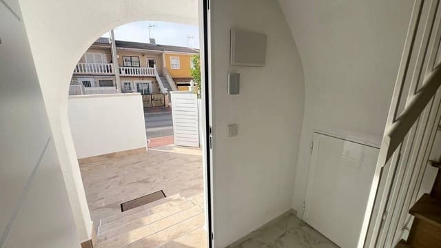 3 sovrum Hus till salu i Centro, Torrevieja med pool - 229 000 € (Ref: 9515730)