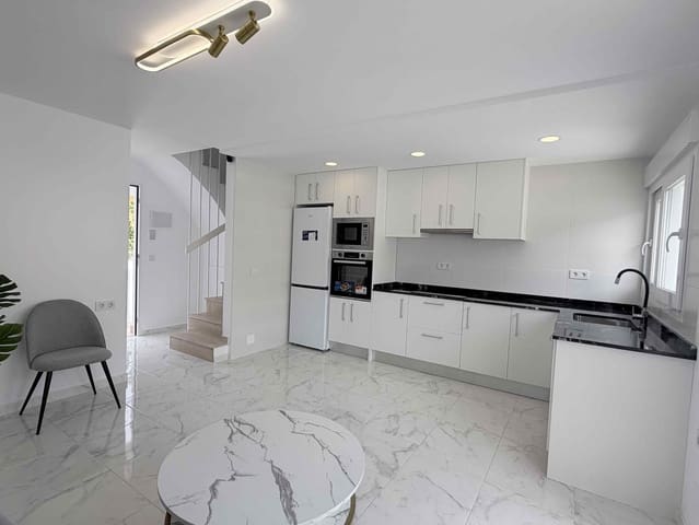 3 soverom Hus til salgs i La Siesta, Torrevieja - € 229 000 (Ref: 9515732)